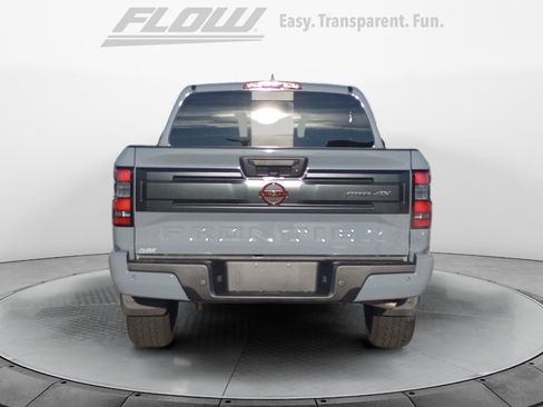 Used 2025 Nissan Frontier PRO-4X image 6