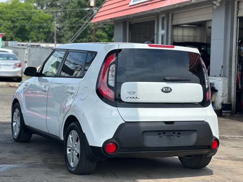 Used 2016 Kia Soul FWD image 8