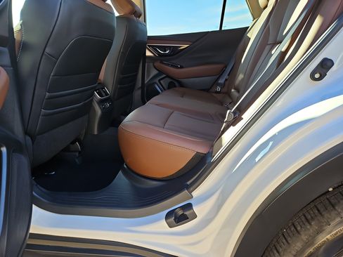 Used 2025 Subaru Outback Touring XT w/ Popular Package #2 image 11