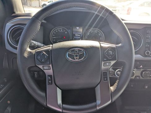 Used 2023 Toyota Tacoma TRD Off-Road image 18