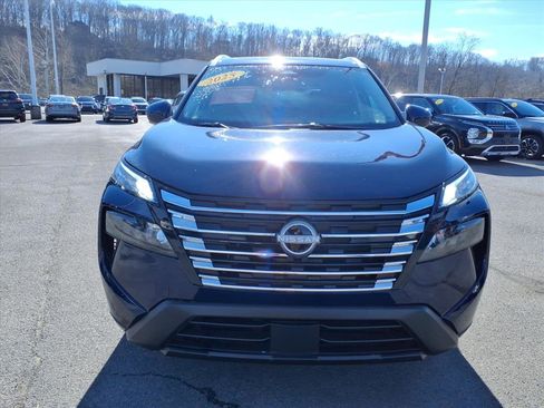 Certified 2025 Nissan Rogue SV w/ SV Premium Package image 14