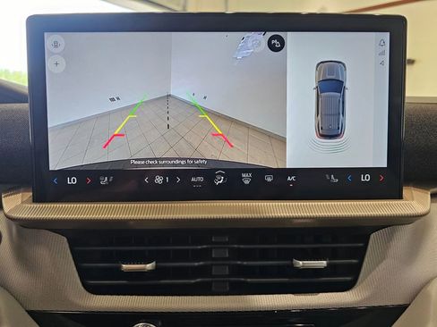 New 2025 Ford Explorer Active w/ Active Comfort Package image 17