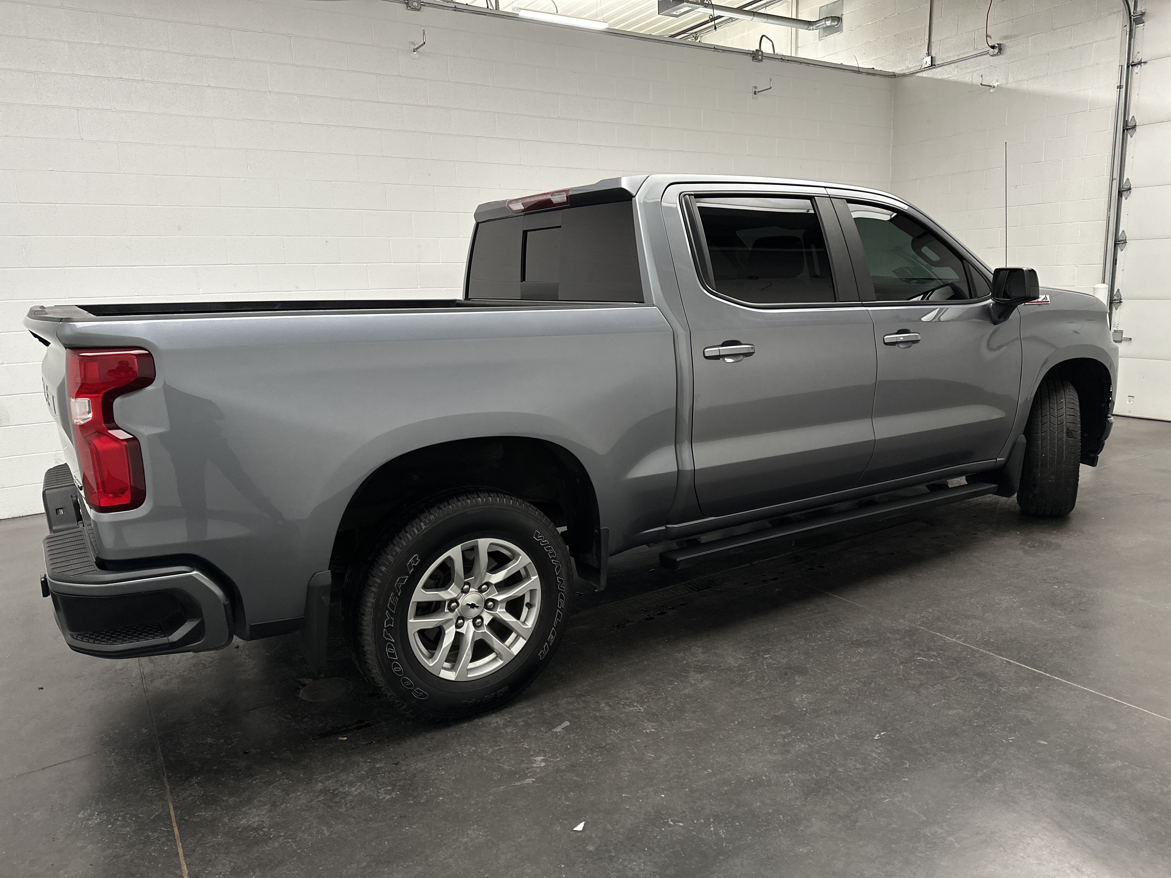 Used 2020 Chevrolet Silverado 1500 RST AWD/4WD image 9