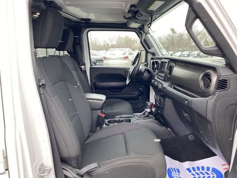 Used 2020 Jeep Gladiator Sport w/ Quick Order Package 24S image 25