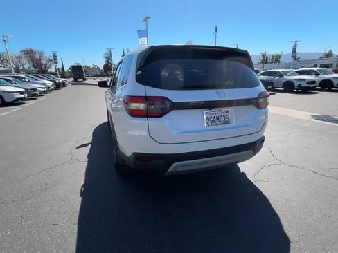 Certified 2023 Honda Pilot EX-L image 7