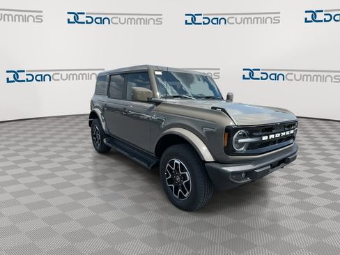 New 2026 Ford Bronco Outer Banks AWD/4WD image 2