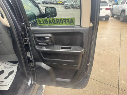 Used 2013 RAM 1500 ST w/ SXT Appearance Group image 16