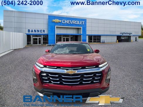 New 2026 Chevrolet Equinox LT image 2