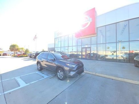 Used 2024 Toyota RAV4 XLE image 2