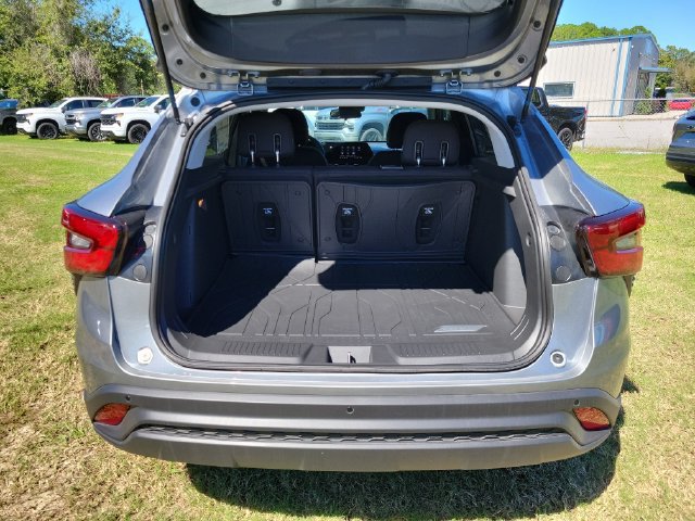 New 2026 Chevrolet Trax LS w/ LS Convenience Package FWD image 10