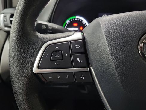 Certified 2021 Toyota Sienna LE image 19