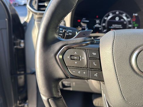 Used 2023 Lexus LX 600 4WD w/ Luxury Package image 20