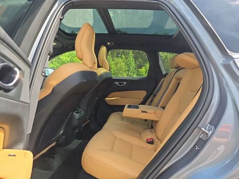 Used 2020 Volvo XC60 T5 Inscription AWD/4WD image 43