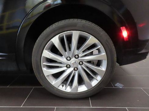 Used 2024 Buick Envision Avenir AWD/4WD image 40