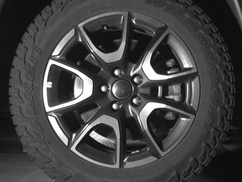 Used 2025 Jeep Compass Trailhawk image 13