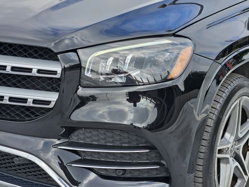 Used 2022 Mercedes-Benz GLS 450 4MATIC image 9