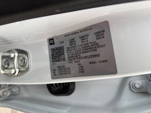 Certified 2024 Chevrolet Colorado ZR2 w/ ZR2 Convenience Package III image 28