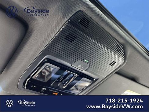 New 2026 Volkswagen Tiguan SE R-Line image 31