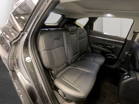 Certified 2022 Hyundai Tucson Limited w/ Cargo Package image 17