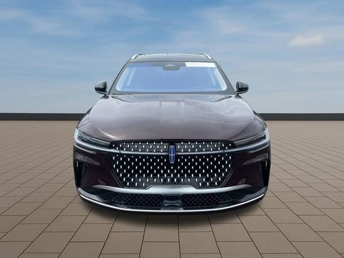 Used 2024 Lincoln Nautilus Reserve w/ Equipment Group 202A AWD/4WD image 10