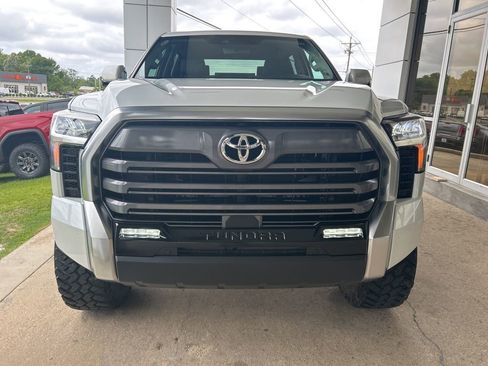 Used 2024 Toyota Tundra Limited w/ Power Package AWD/4WD image 3