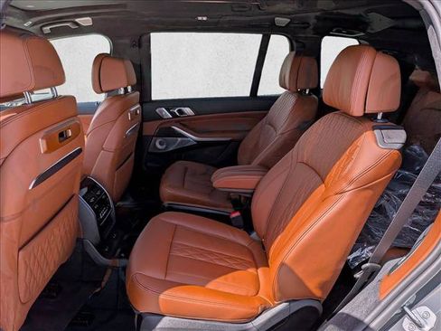 New 2026 BMW X7 M60i AWD/4WD image 15
