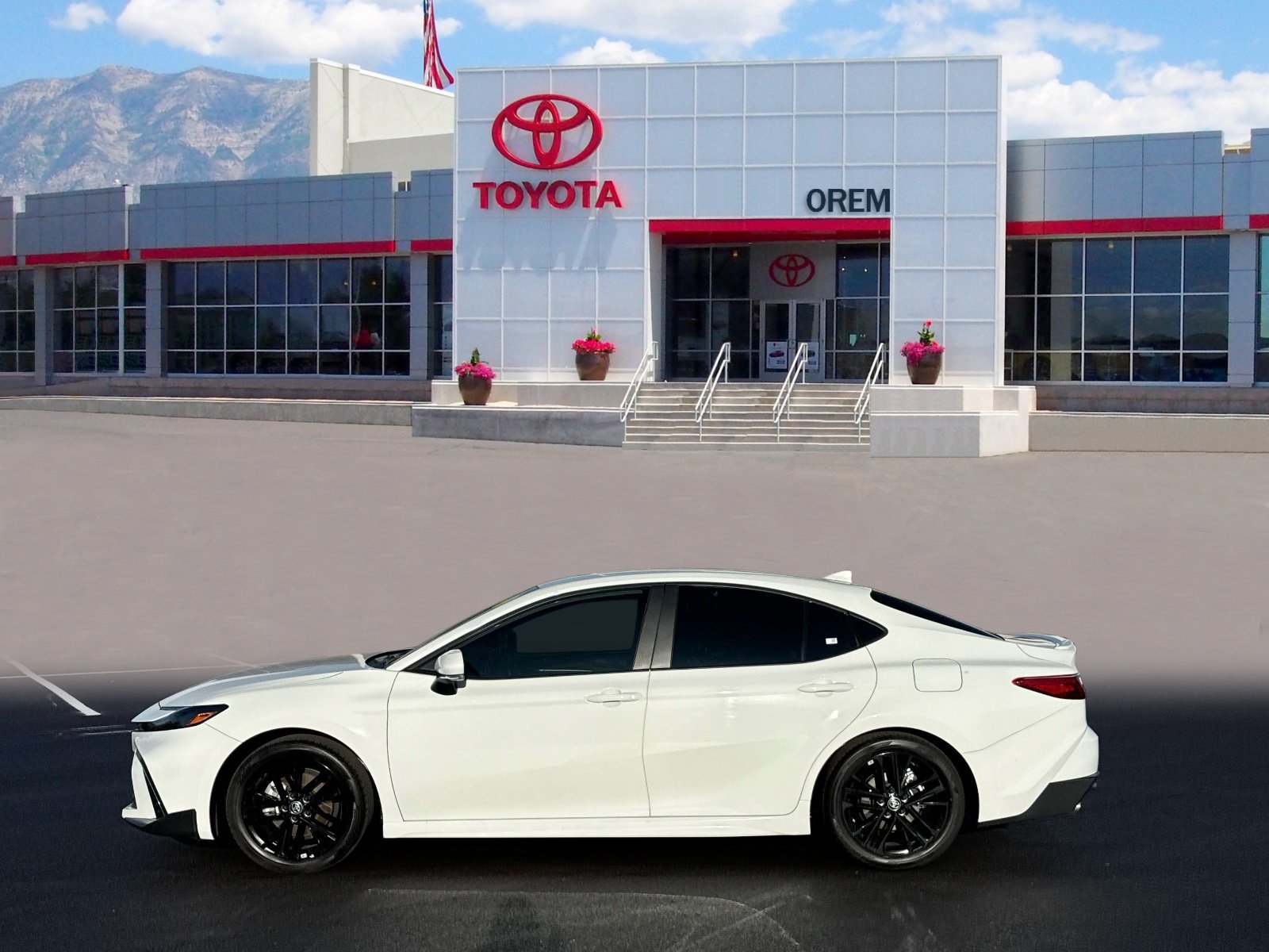 Used 2026 Toyota Camry SE w/ Multimedia Upgrade Package FWD image 6