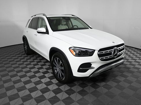 Used 2025 Mercedes-Benz GLE 350 4MATIC image 25