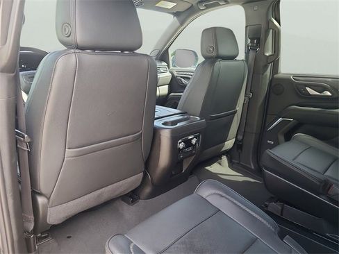 Used 2022 GMC Yukon Denali image 17