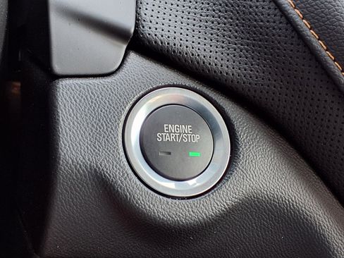 Used 2022 Chevrolet Equinox Premier image 17