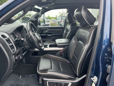 Used 2023 RAM 1500 Laramie AWD/4WD image 13