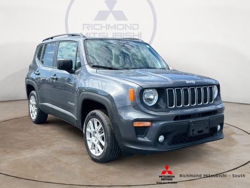 Used 2023 Jeep Renegade Latitude w/ Premium Group AWD/4WD image 1