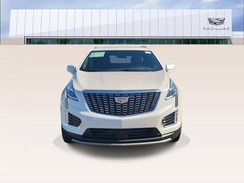 Used 2026 Cadillac XT5 Premium Luxury w/ Driver Assist Package FWD image 3