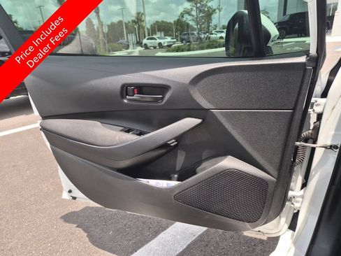 Used 2024 Toyota Corolla LE FWD image 14