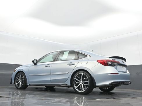 Used 2023 Honda Civic Touring image 17