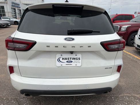 Certified 2023 Ford Escape ST-Line w/ Tech Pack #1 AWD/4WD image 10