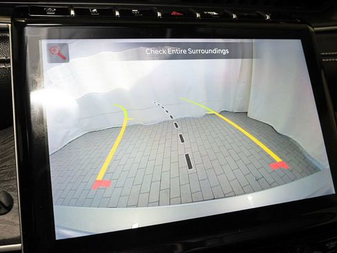 Used 2022 Jeep Grand Cherokee L Limited image 17