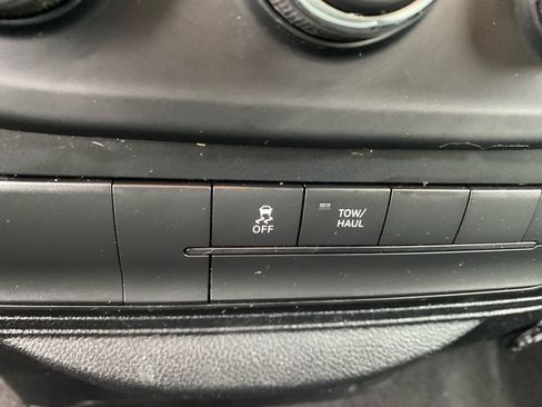 Used 2018 RAM 1500 Express w/ Express Value Package image 13