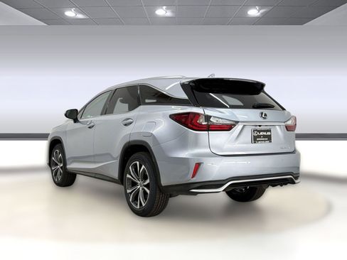Certified 2022 Lexus RX 350L Premium w/ Premium Package image 3