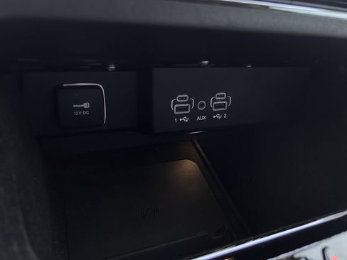Used 2022 Jeep Wagoneer Series II RWD image 19