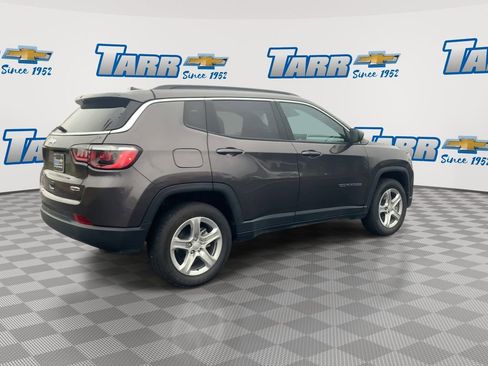 Used 2024 Jeep Compass Latitude image 8