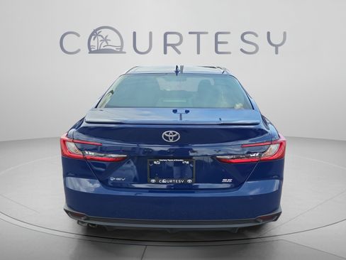 Used 2026 Toyota Camry SE FWD image 4