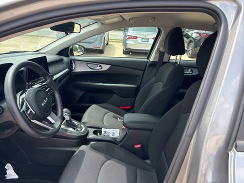 Used 2024 Kia Forte LXS w/ LXS Technology Package FWD image 10