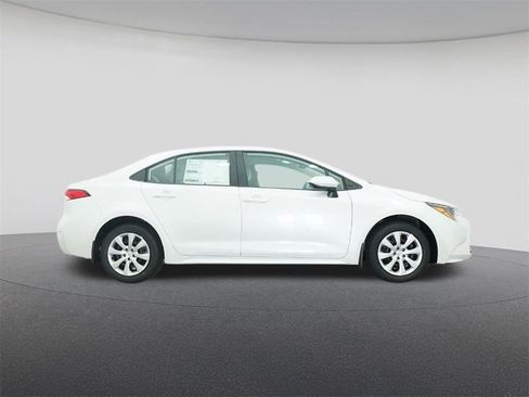 New 2026 Toyota Corolla LE image 27