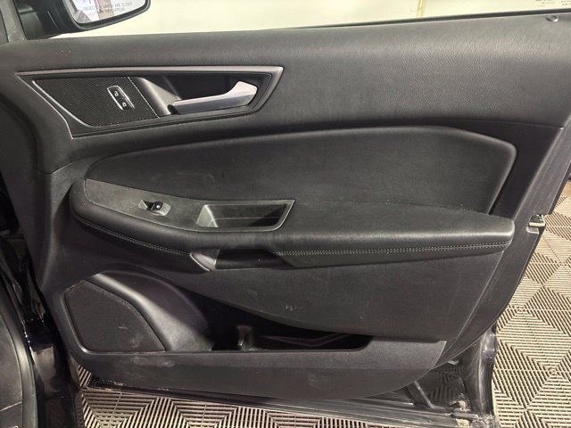 Used 2020 Ford Edge SE AWD/4WD image 21