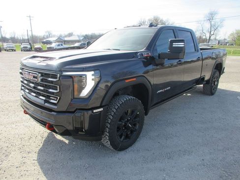 New 2026 GMC Sierra 3500 AT4 w/ AT4 Premium Plus Package image 11