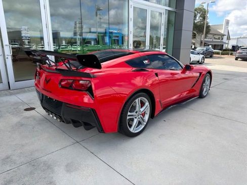 Used 2019 Chevrolet Corvette Stingray Coupe w/ 1LT RWD image 4