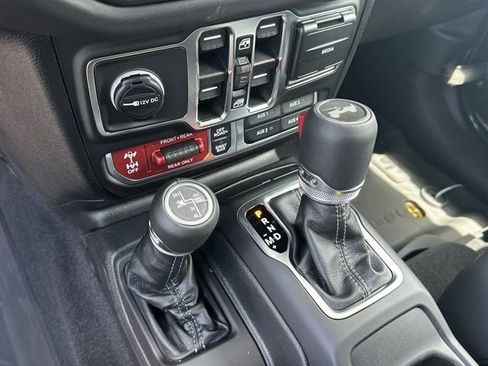 New 2026 Jeep Wrangler Unlimited Rubicon AWD/4WD image 28