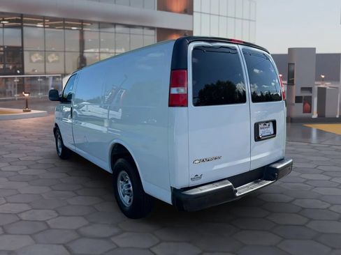 Used 2019 Chevrolet Express 2500 w/ Driver Convenience Package RWD image 9