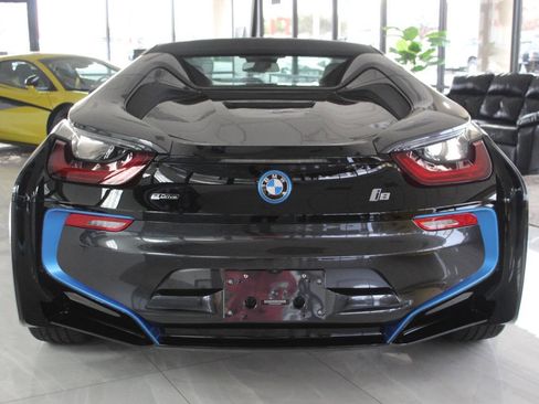 Used 2019 BMW i8 Roadster image 6
